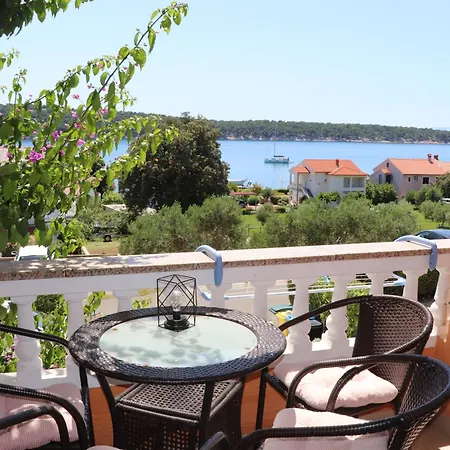 A 3 With Terrace Garden And Sea View *
