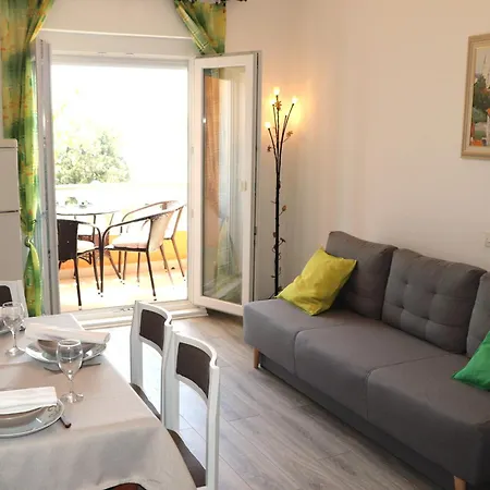 شقة A 3 With Terrace Garden And Sea View