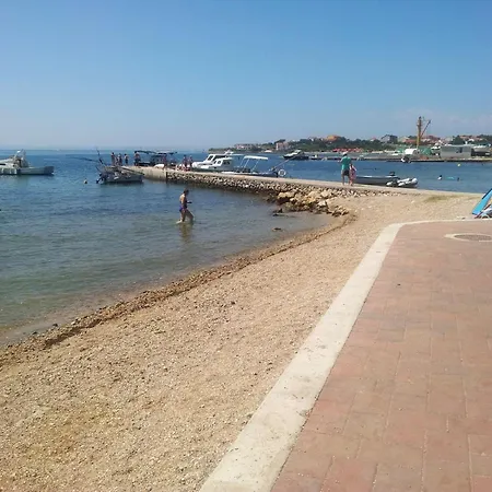 A 3 With Terrace Garden And Sea View شقة