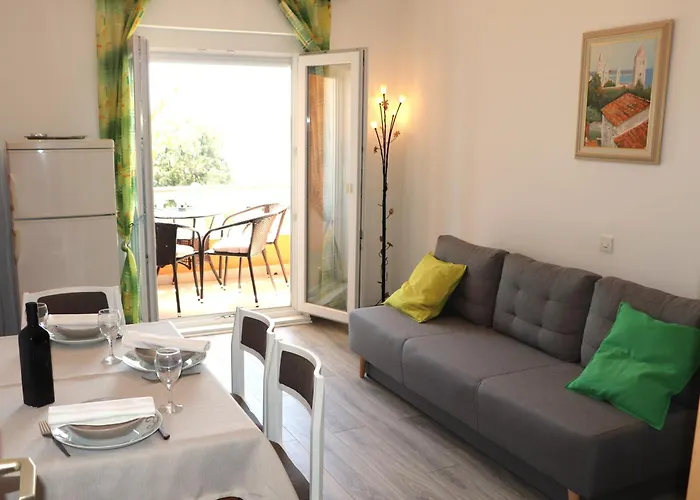 Апартаменты A 3 With Terrace Garden And Sea View