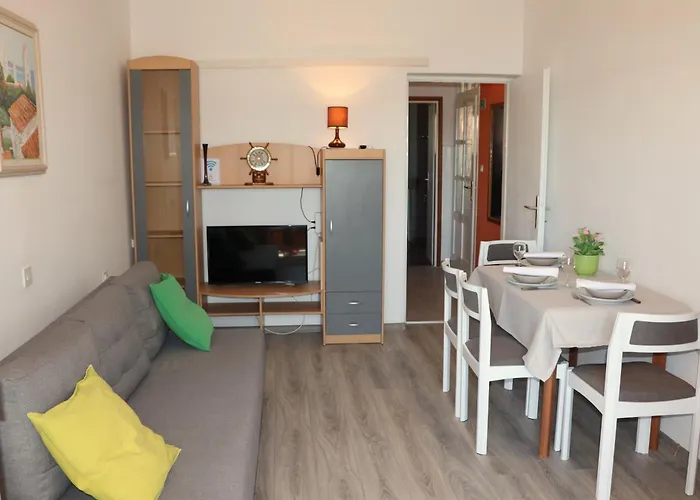 A 3 With Terrace Garden And Sea View Апартаменты *