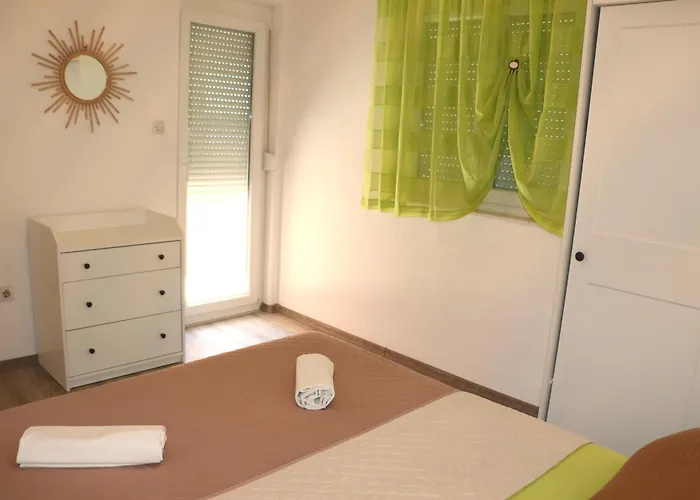 A 3 With Terrace Garden And Sea View Апартаменты *